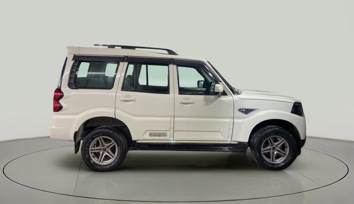 2018 Mahindra Scorpio S7, Diesel, Manual, 51,702 km, Right Side View