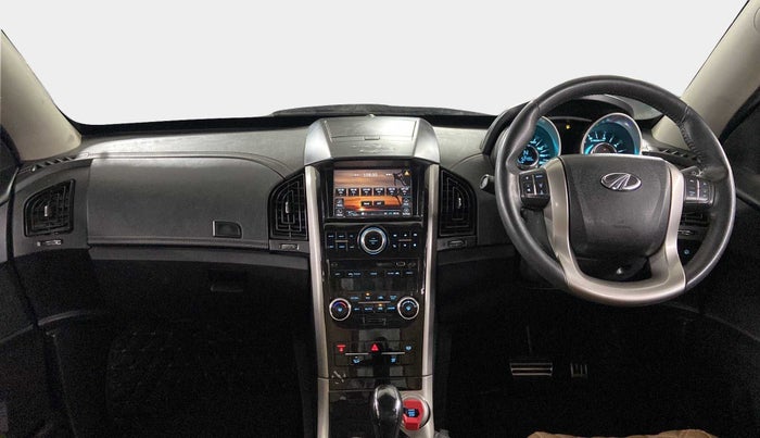 2019 Mahindra XUV500 W11 (O) AT, Diesel, Automatic, 52,721 km, Dashboard