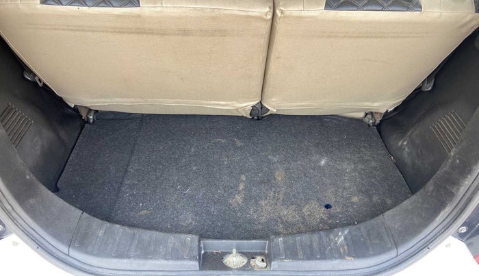 2017 Maruti Wagon R 1.0 VXI, Petrol, Manual, 60,892 km, Boot Inside