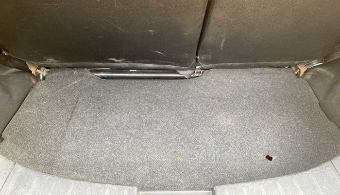 2015 Maruti Wagon R 1.0 VXI, Petrol, Manual, 31,355 km, Boot Inside
