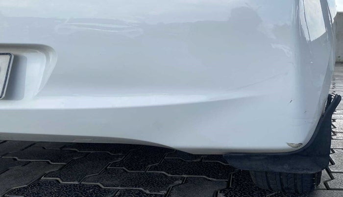 2017 Hyundai Eon ERA +, Petrol, Manual, 26,393 km, Rear bumper - Paint is slightly damaged