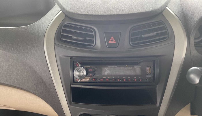 2017 Hyundai Eon ERA +, Petrol, Manual, 26,393 km, Infotainment system - AM/FM Radio - Not Working