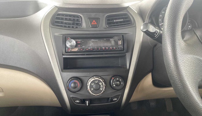 2017 Hyundai Eon ERA +, Petrol, Manual, 26,393 km, Infotainment System