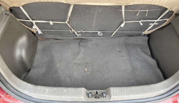 2011 Hyundai i10 MAGNA 1.2, Petrol, Manual, 21,964 km, Boot Inside