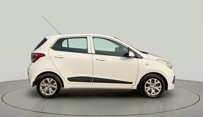 2015 Hyundai Grand i10 MAGNA 1.2 KAPPA VTVT, Petrol, Manual, 32,723 km, Right Side View