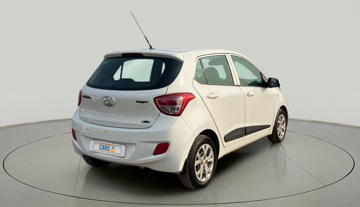 2015 Hyundai Grand i10 MAGNA 1.2 KAPPA VTVT, Petrol, Manual, 32,723 km, Right Back Diagonal
