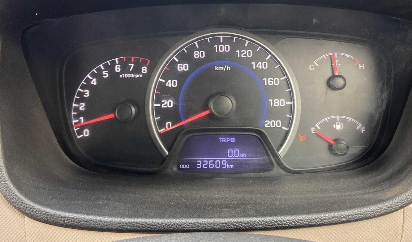 2015 Hyundai Grand i10 MAGNA 1.2 KAPPA VTVT, Petrol, Manual, 32,723 km, Odometer Image