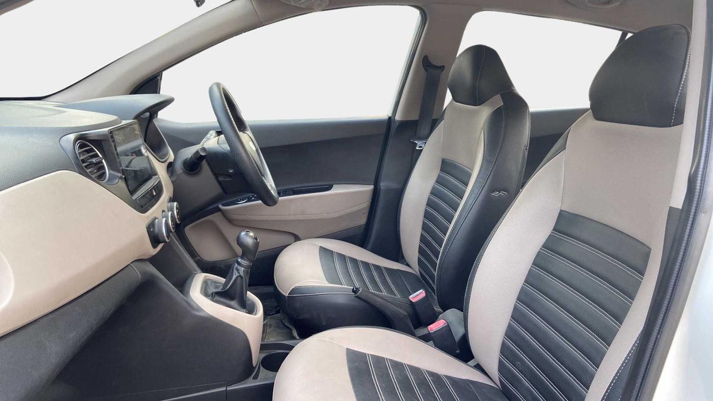 2015 Hyundai Grand i10 MAGNA 1.2 KAPPA VTVT, Petrol, Manual, 32,723 km, Right Side Front Door Cabin