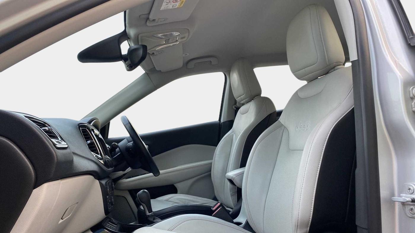 2018 Jeep Compass LIMITED 1.4 PETROL AT, Petrol, Automatic, 80,364 km, Right Side Front Door Cabin