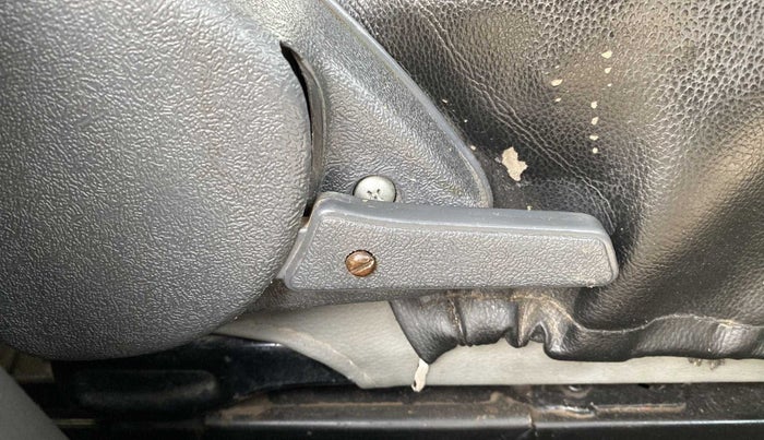 2010 Maruti Alto LXI, Petrol, Manual, 61,662 km, Driver Side Adjustment Panel
