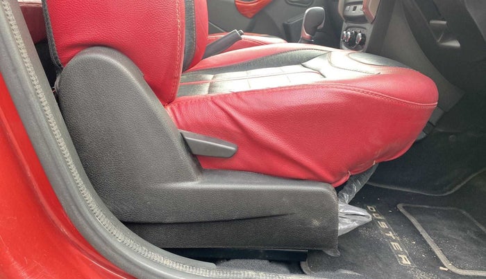 2018 Renault Duster RXS CVT, Petrol, Automatic, 43,966 km, Driver Side Adjustment Panel