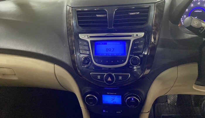 2013 Hyundai Verna FLUIDIC 1.6 VTVT SX, Petrol, Manual, 50,765 km, Infotainment system - Button has minor damage