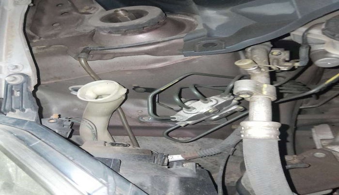 2014 Honda Amaze 1.2L I-VTEC S, Petrol, Manual, 79,352 km, Front windshield - Wiper bottle cap missing