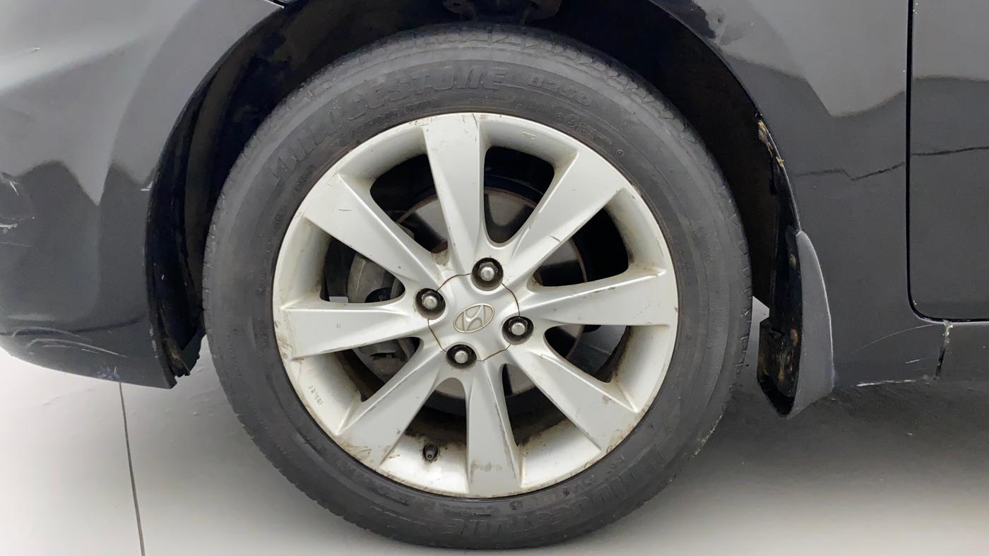 2012 Hyundai Verna FLUIDIC 1.6 VTVT SX OPT, Petrol, Manual, 69,778 km, Left Front Wheel