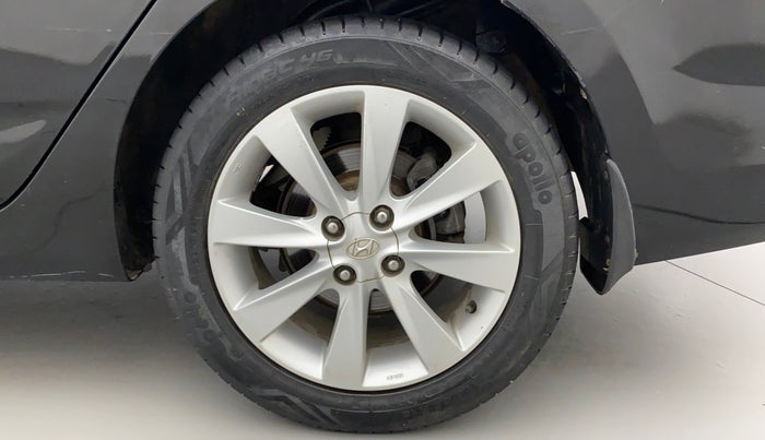 2012 Hyundai Verna FLUIDIC 1.6 VTVT SX OPT, Petrol, Manual, 69,778 km, Left Rear Wheel