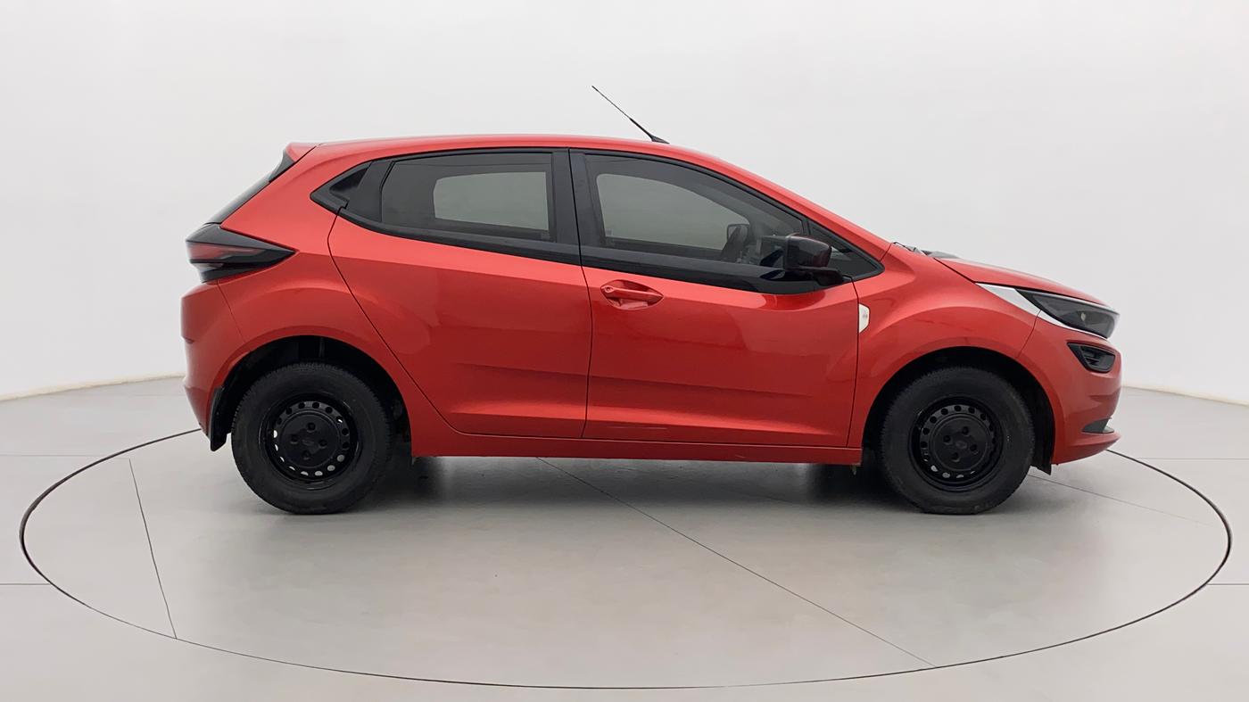 2020 Tata ALTROZ XM PETROL, Petrol, Manual, 30,010 km, Right Side View