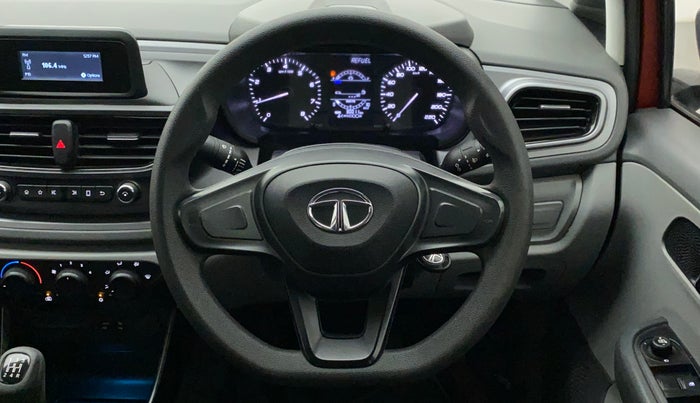 2020 Tata ALTROZ XM PETROL, Petrol, Manual, 30,010 km, Steering Wheel Close Up