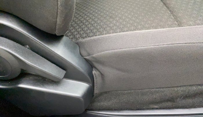 2020 Tata ALTROZ XM PETROL, Petrol, Manual, 30,010 km, Driver Side Adjustment Panel