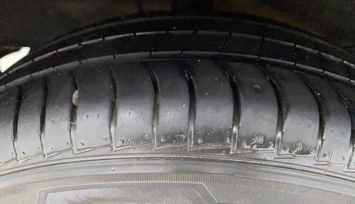 2019 Hyundai NEW SANTRO SPORTZ AMT, Petrol, Automatic, 17,234 km, Right Rear Tyre Tread