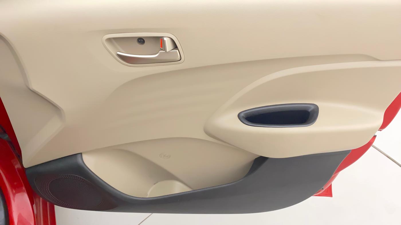 2019 Hyundai NEW SANTRO SPORTZ AMT, Petrol, Automatic, 17,234 km, Driver Side Door Panels Control
