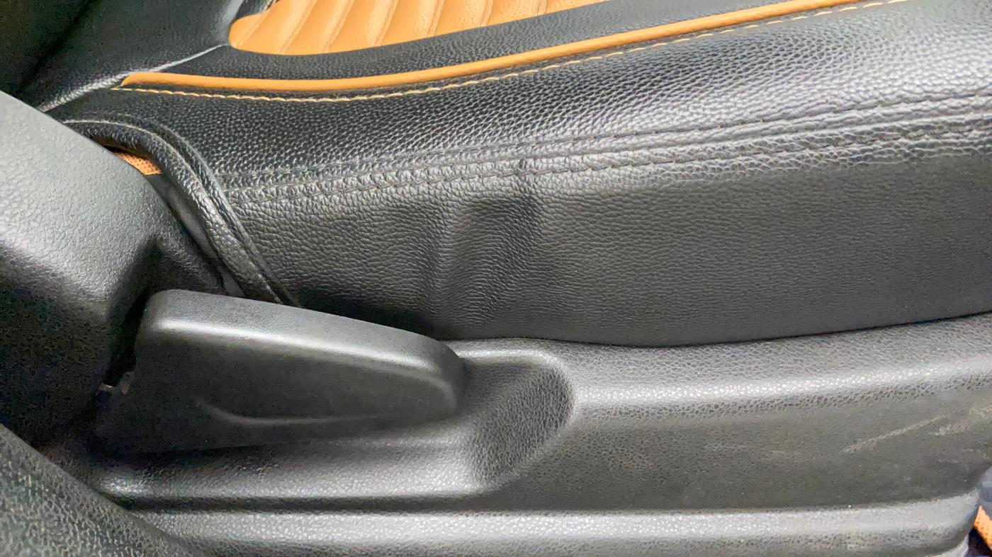 2018 Renault Kwid CLIMBER 1.0, Petrol, Manual, 47,599 km, Driver Side Adjustment Panel