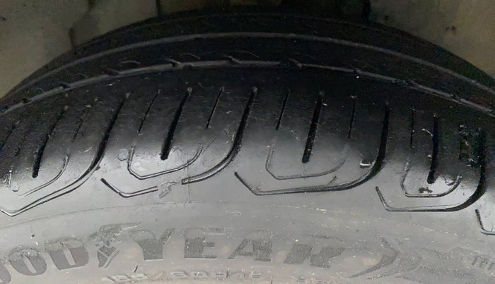 2021 Tata ALTROZ XT DIESEL, Diesel, Manual, 37,923 km, Right Front Tyre Tread