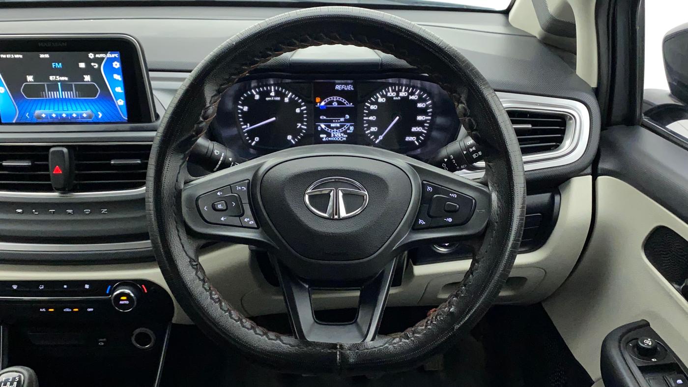 2021 Tata ALTROZ XT DIESEL, Diesel, Manual, 37,923 km, Steering Wheel Close Up