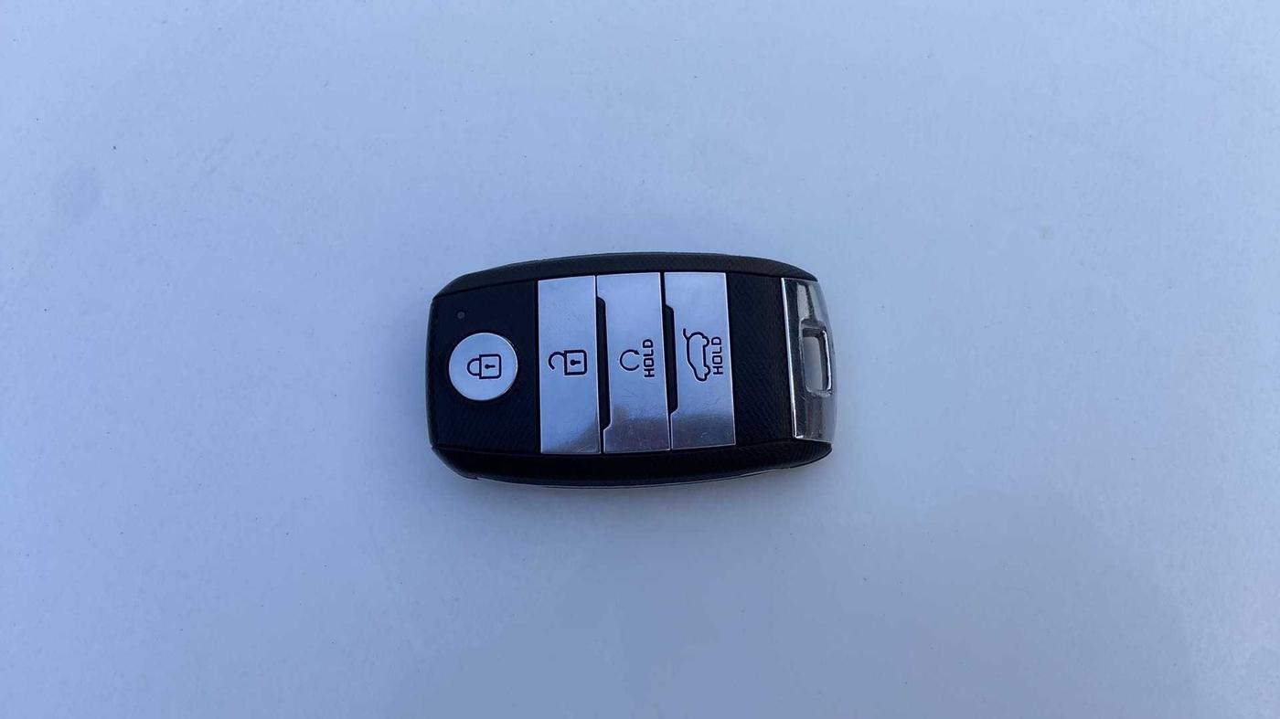 2022 KIA SONET HTX PLUS 1.5, Diesel, Manual, 11,647 km, Key Close Up