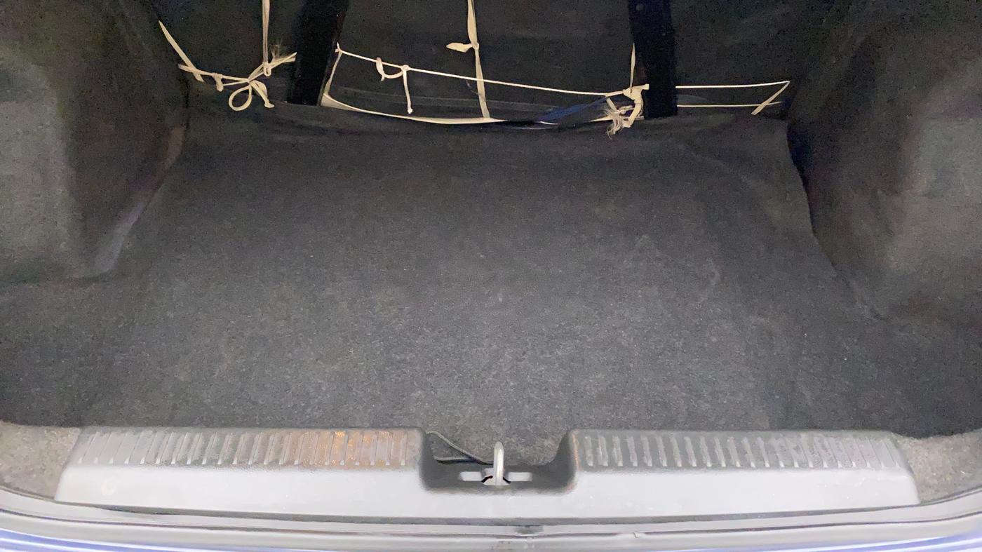 2017 Maruti Dzire VDI AMT, Diesel, Automatic, 1,00,695 km, Boot Inside