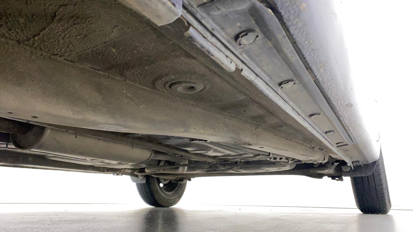 2017 Maruti Dzire VDI AMT, Diesel, Automatic, 1,00,695 km, Right Side Underbody