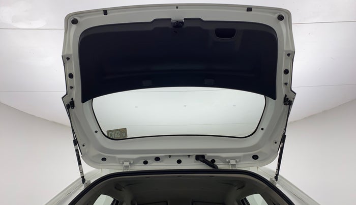 2022 Tata ALTROZ XT PETROL, Petrol, Manual, 7,684 km, Boot Door Open