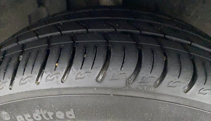 2022 Tata ALTROZ XT PETROL, Petrol, Manual, 7,684 km, Right Front Tyre Tread