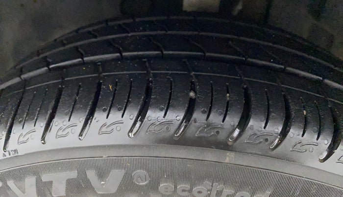 2022 Tata ALTROZ XT PETROL, Petrol, Manual, 7,684 km, Left Front Tyre Tread