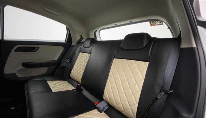 2022 Tata ALTROZ XT PETROL, Petrol, Manual, 7,684 km, Right Side Rear Door Cabin