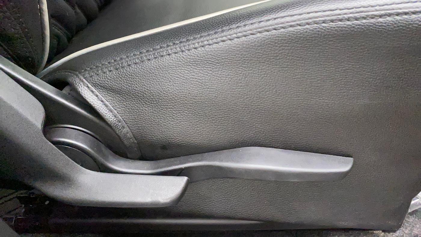2023 Maruti Swift VXI, Petrol, Manual, 8,041 km, Driver Side Adjustment Panel