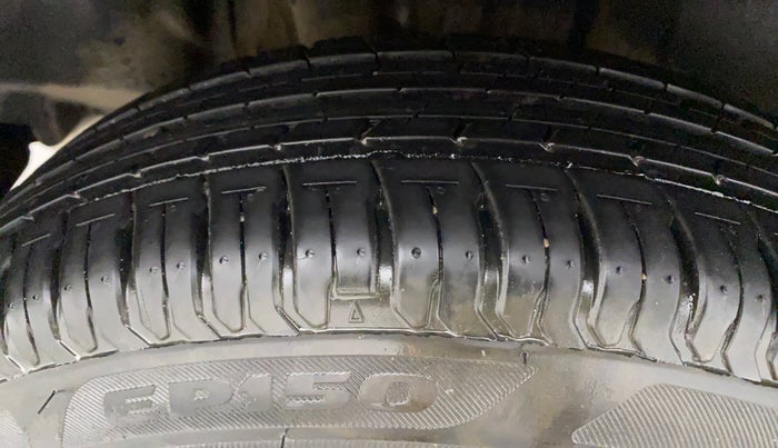 2023 Maruti Swift VXI, Petrol, Manual, 8,041 km, Right Rear Tyre Tread