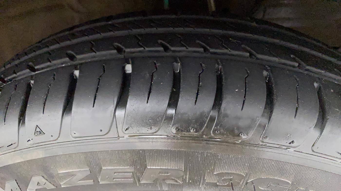 2023 Maruti Swift VXI, Petrol, Manual, 8,041 km, Right Front Tyre Tread