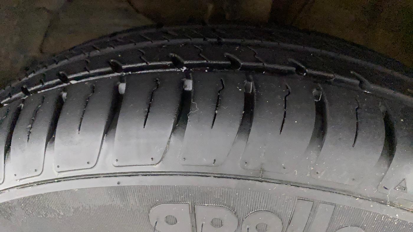2023 Maruti Swift VXI, Petrol, Manual, 8,041 km, Left Front Tyre Tread