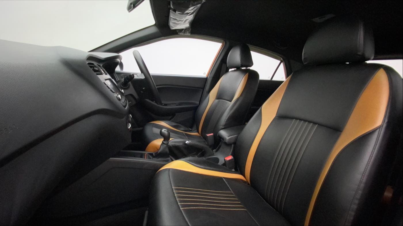 2019 Hyundai Elite i20 SPORTZ PLUS 1.2 DUAL TONE, Petrol, Manual, 24,441 km, Right Side Front Door Cabin
