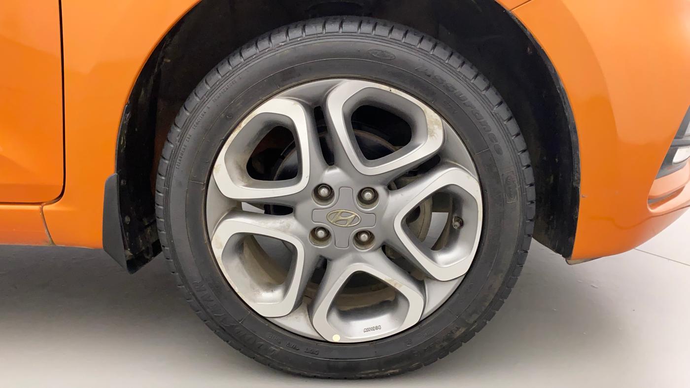 2019 Hyundai Elite i20 SPORTZ PLUS 1.2 DUAL TONE, Petrol, Manual, 24,441 km, Right Front Wheel