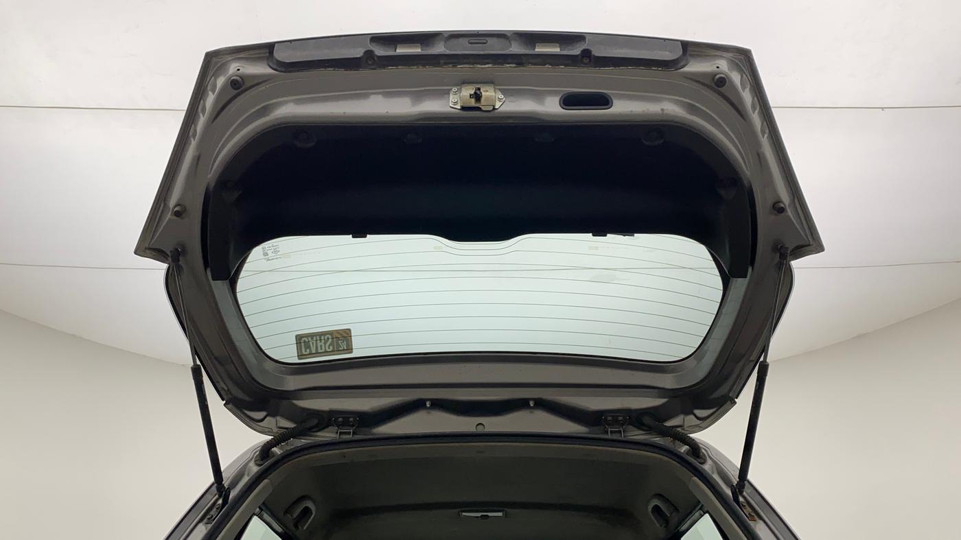 2012 Maruti Swift ZXI, Petrol, Manual, 65,139 km, Boot Door Open