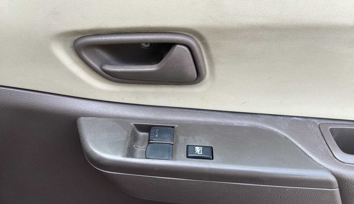 2011 Maruti Zen Estilo LXI, Petrol, Manual, 70,006 km, Driver Side Door Panels Control