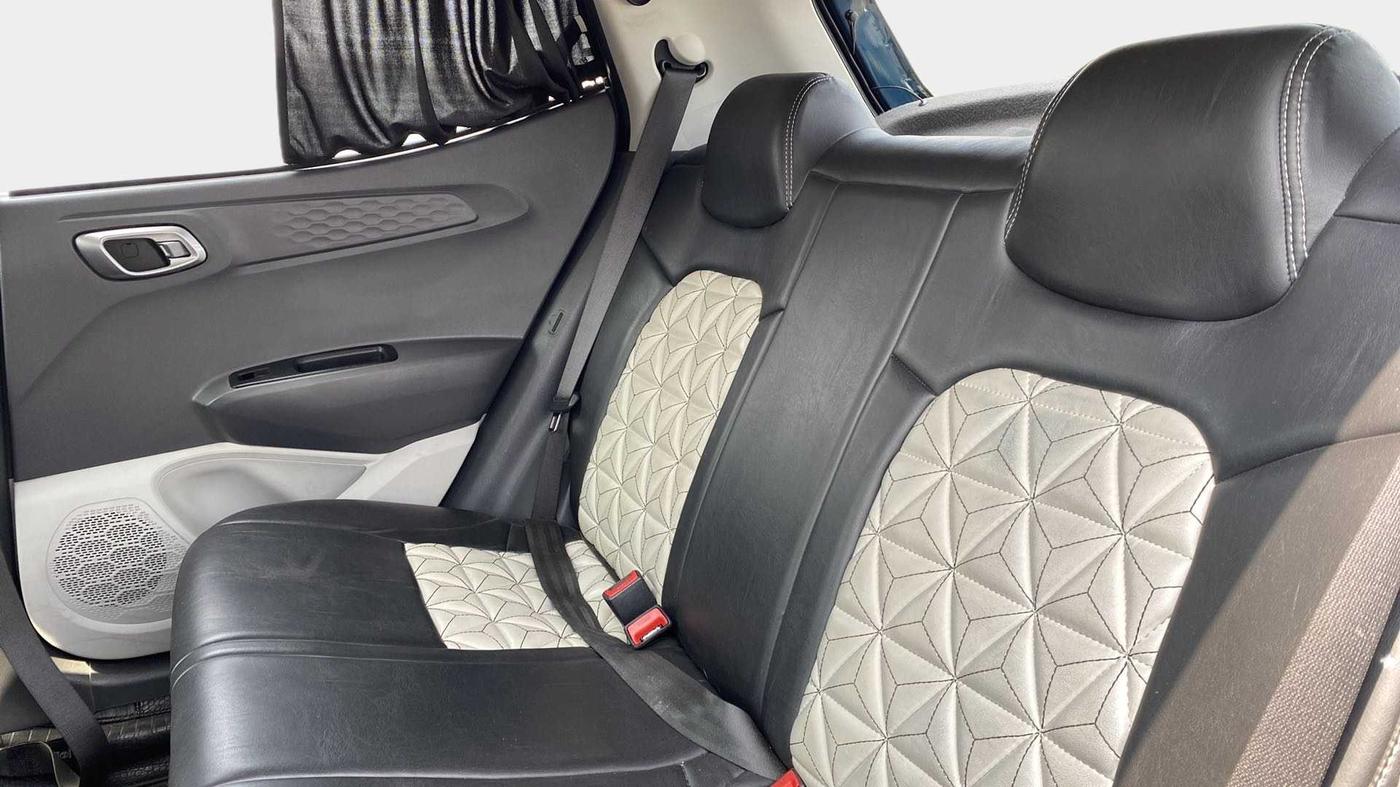 2020 Hyundai GRAND I10 NIOS SPORTZ AMT 1.2 KAPPA VTVT, Petrol, Automatic, 48,933 km, Right Side Rear Door Cabin