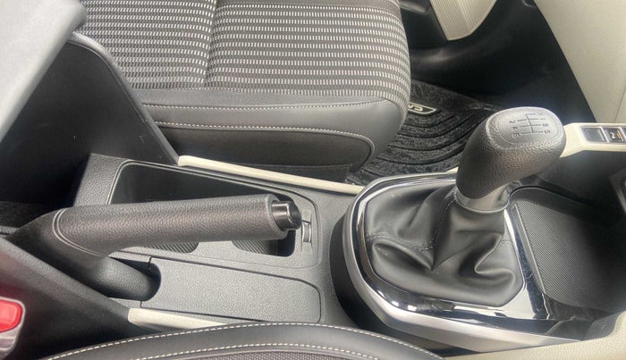 2022 KIA CARENS PRESTIGE PLUS 1.4 PETROL 7 STR, Petrol, Manual, 5,608 km, Gear Lever