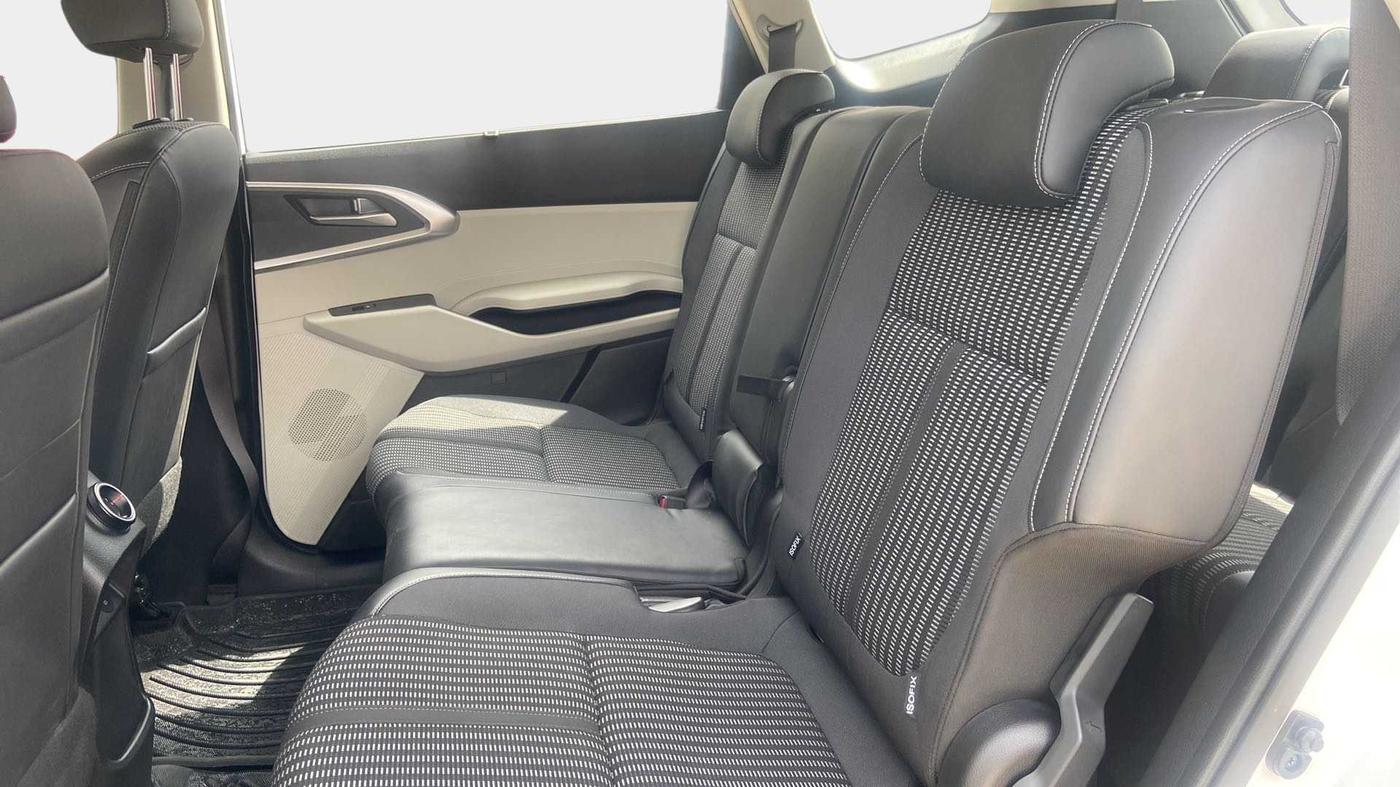 2022 KIA CARENS PRESTIGE PLUS 1.4 PETROL 7 STR, Petrol, Manual, 5,608 km, Right Side Rear Door Cabin
