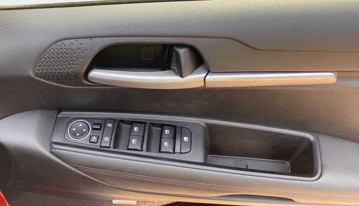 2021 KIA SONET GTX PLUS 1.0 IMT, Petrol, Manual, 48,611 km, Driver Side Door Panels Control