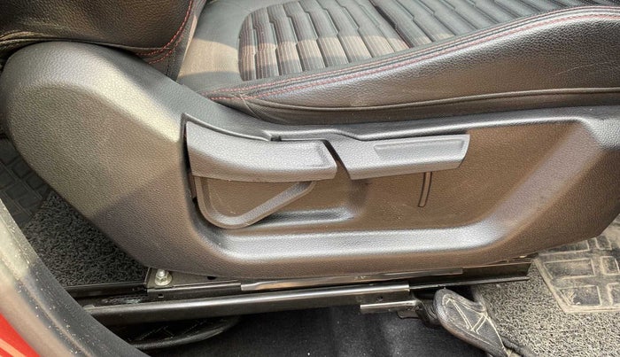 2021 KIA SONET GTX PLUS 1.0 IMT, Petrol, Manual, 48,611 km, Driver Side Adjustment Panel