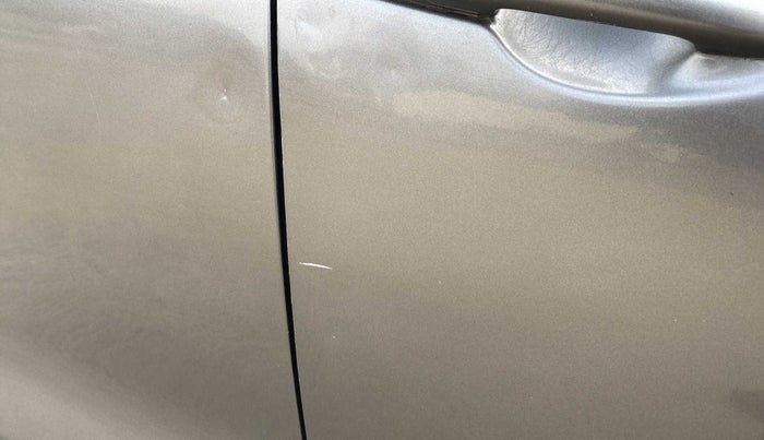 2018 Maruti Swift VXI, Petrol, Manual, 98,576 km, Driver-side door - Minor scratches