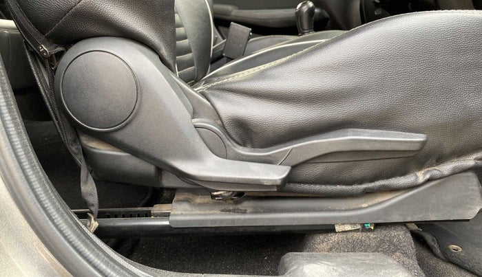2018 Maruti Swift VXI, Petrol, Manual, 98,576 km, Driver Side Adjustment Panel
