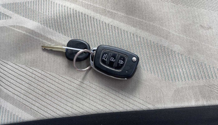 2018 Hyundai Elite i20 ASTA 1.2  CVT, Petrol, Automatic, 20,195 km, Key Close Up